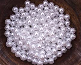 White beads 6 mm / 200pcs