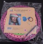 Circular knitting loom